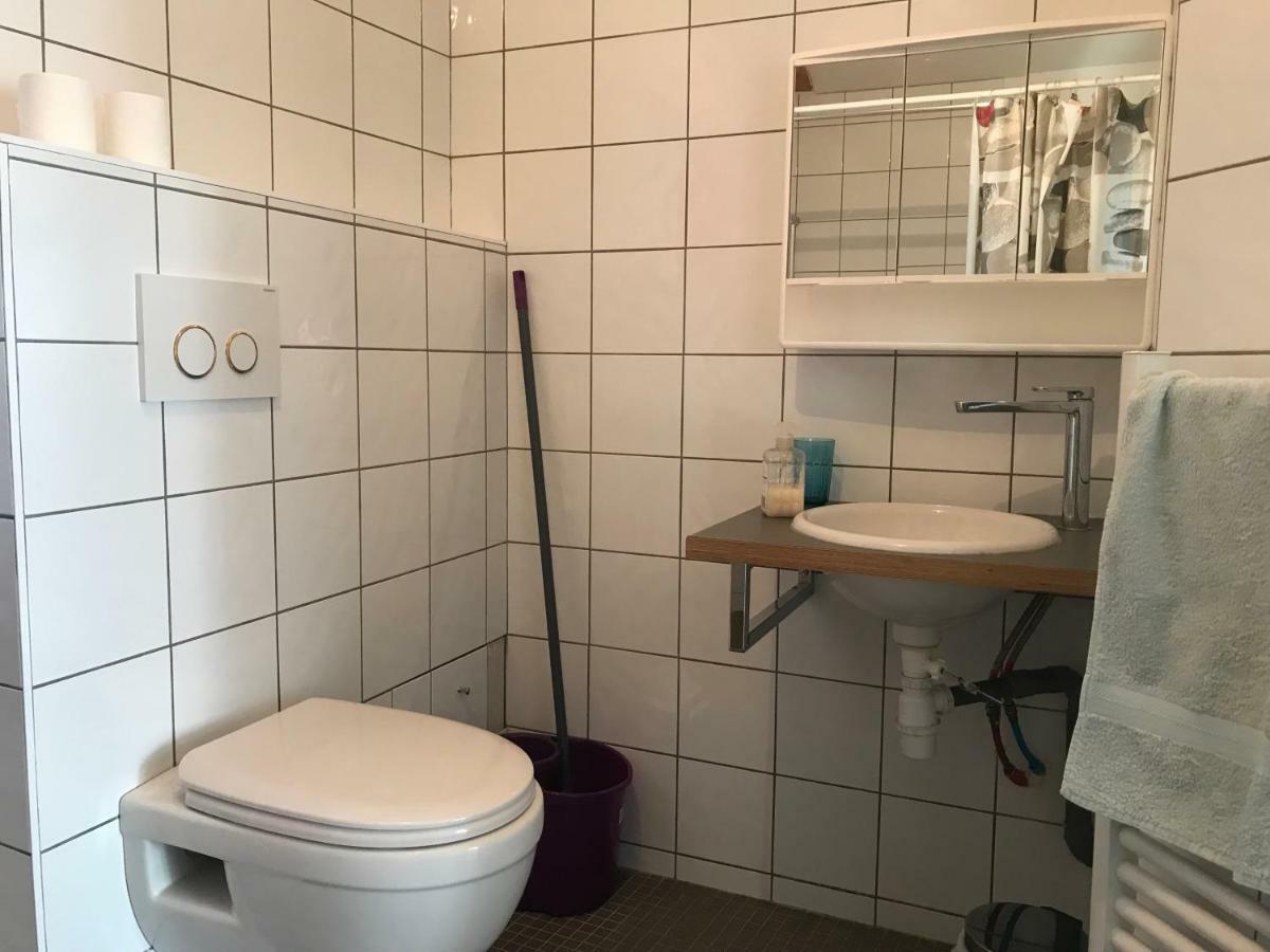 Apartamento Joli Studio Au Calme Bassens  Exterior foto